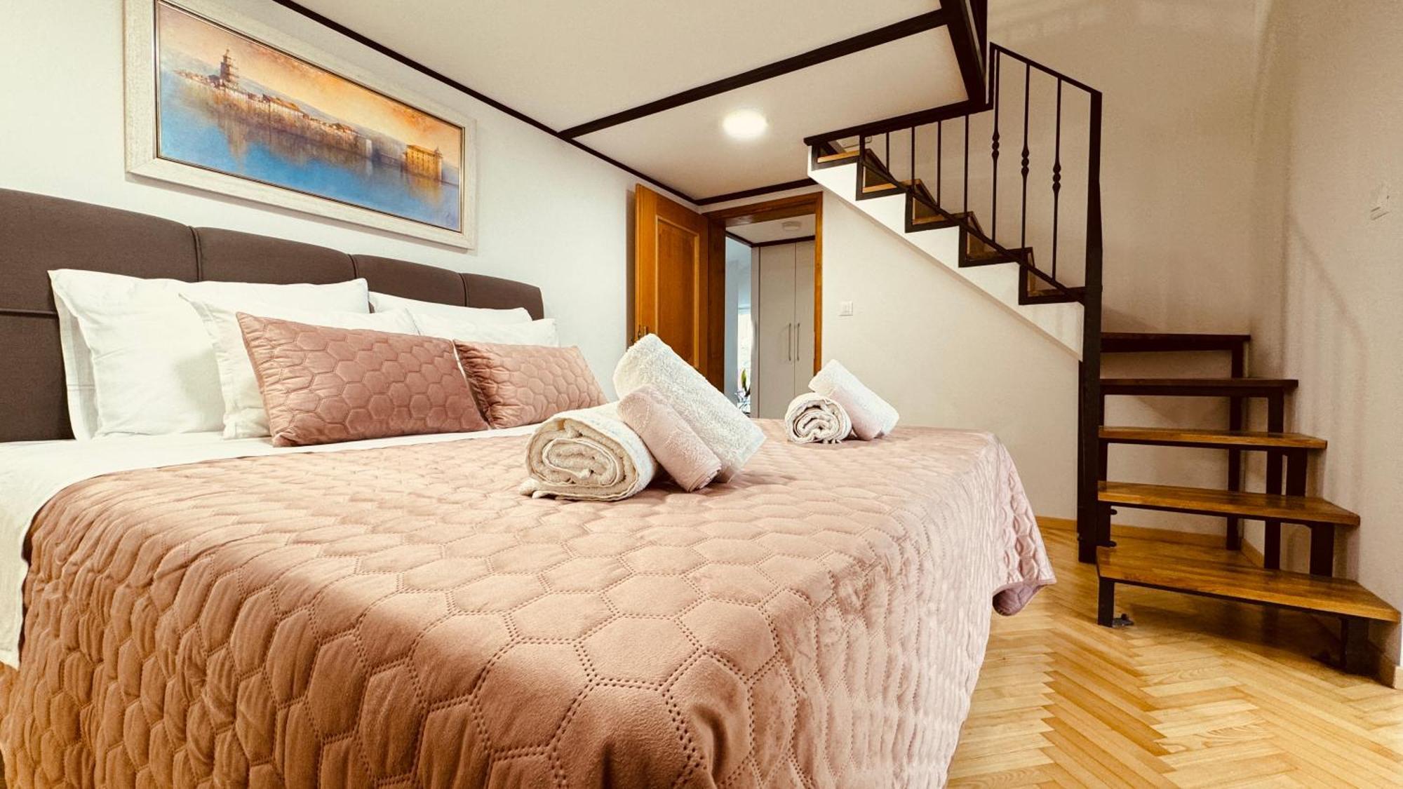 Penthouse Lapis Διαμέρισμα Σπλιτ Εξωτερικό φωτογραφία
