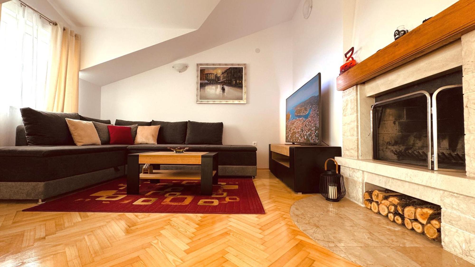 Penthouse Lapis Διαμέρισμα Σπλιτ Εξωτερικό φωτογραφία